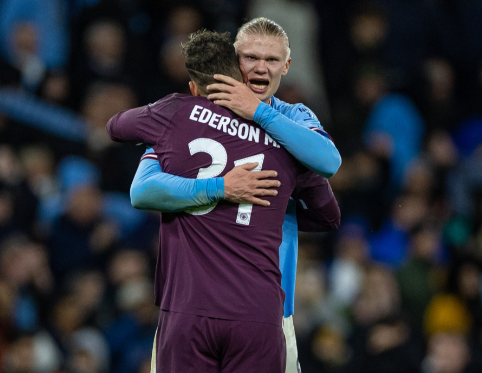 回顾苏炳添10次“破十”光辉瞬间