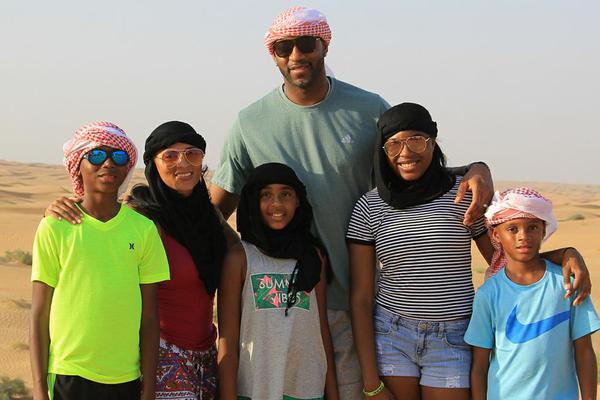 瓜迪奥拉双喜临门！福登三轮5球，曼城3-0大胜最强升班马宣战皇马