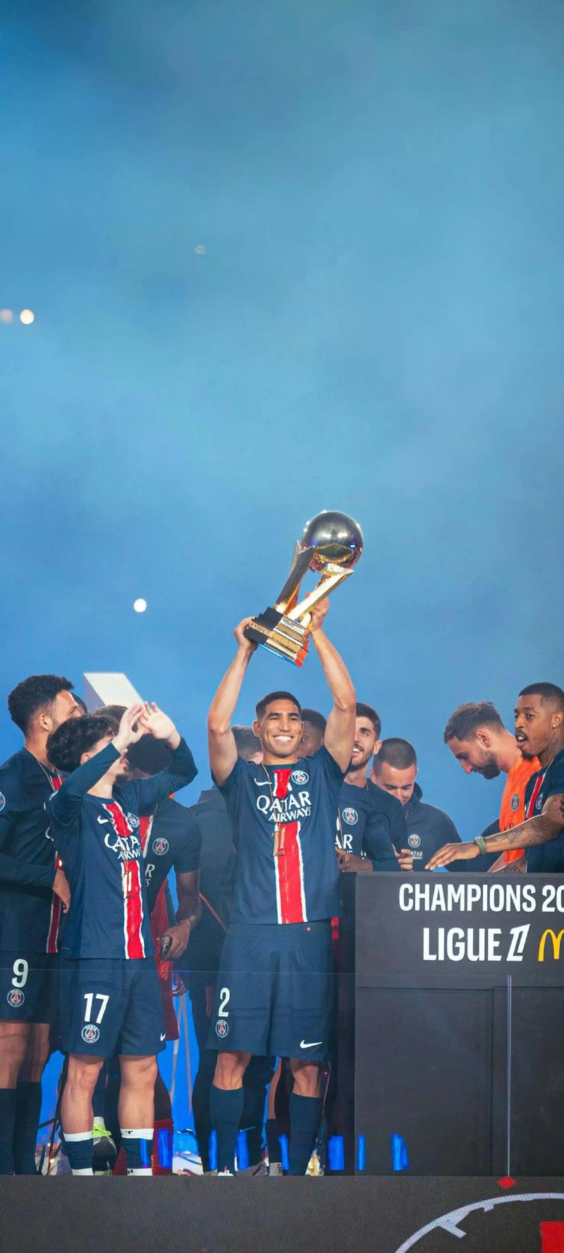 六台爆料皇马更衣室：卡瓦哈尔批裁判被打断，有人说都是狗屁借口