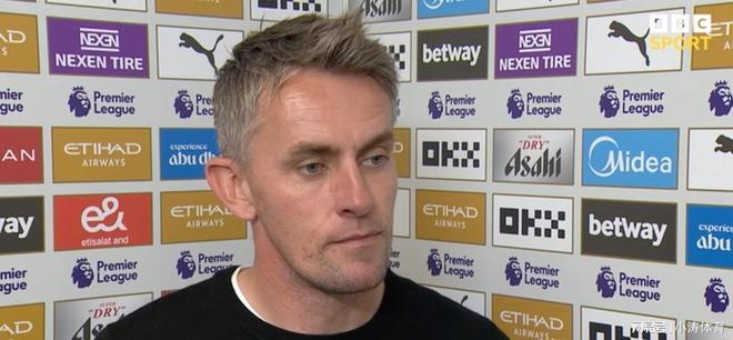 科尔：不清楚巴特勒的具体伤情，训练师告诉我他下半场不会上