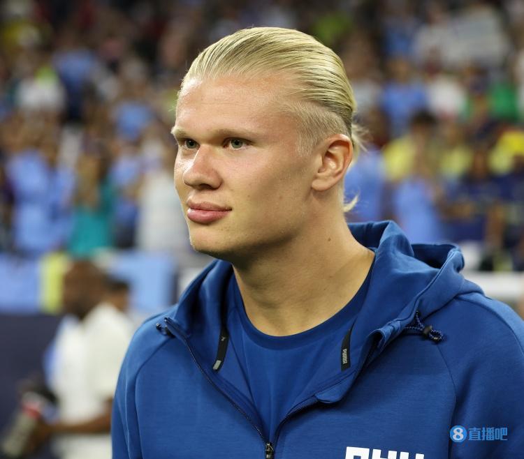 英超战报：曼联2-1战胜埃弗顿,